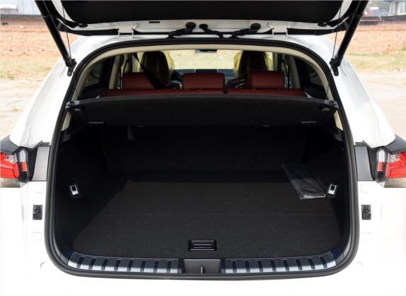 雷克萨斯NX 2016款 200 全驱 锋尚版 车厢座椅   后备厢