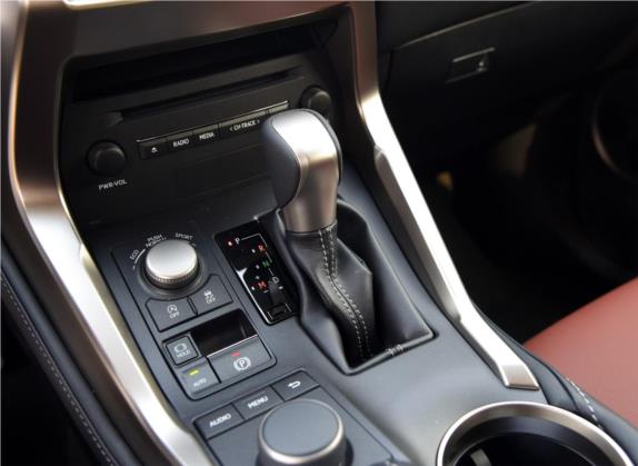 雷克萨斯NX 2016款 200 全驱 锋尚版 中控类   挡把