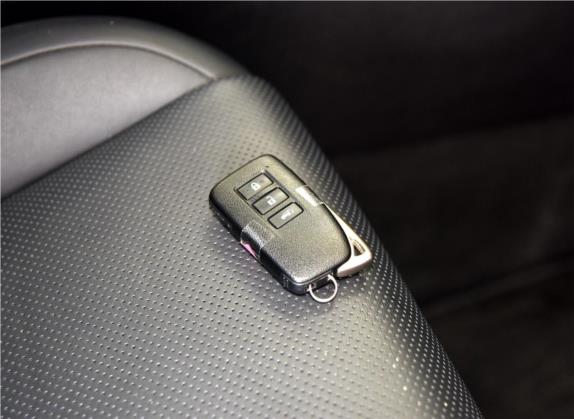 雷克萨斯NX 2016款 300h 全驱 锋芒版 其他细节类   钥匙