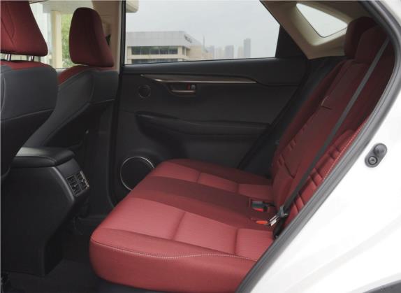 雷克萨斯NX 2017款 200 Midnight特别限量版 车厢座椅   后排空间