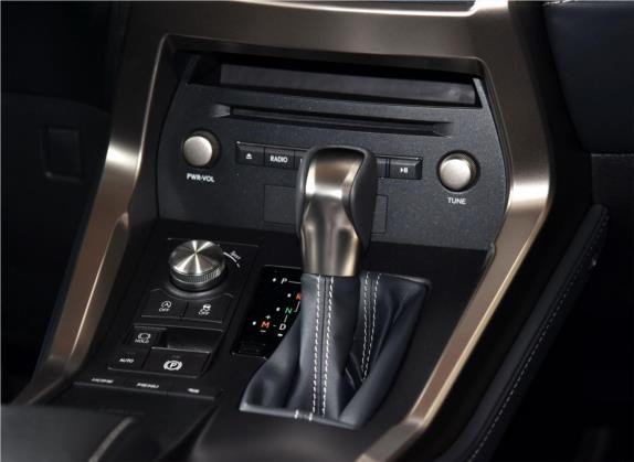 雷克萨斯NX 2017款 200 前驱 锋行版 中控类   挡把
