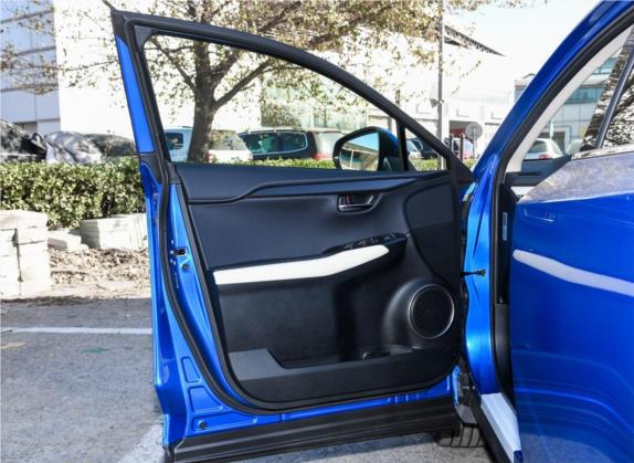 雷克萨斯NX 2017款 300 全驱 锋尚版 车厢座椅   前门板