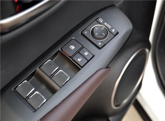 雷克萨斯NX 2018款 300 前驱 锋行版 车厢座椅   门窗控制
