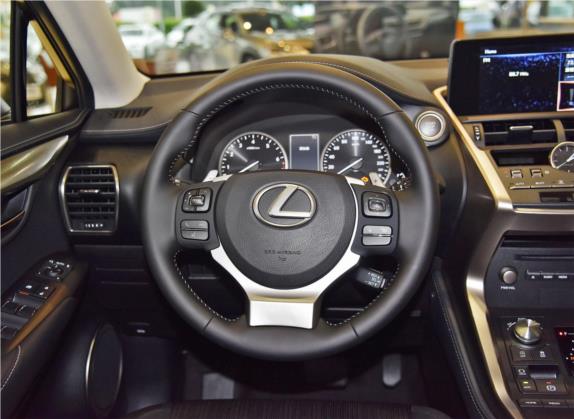 雷克萨斯NX 2020款 200 前驱 锋行版 国VI 中控类   驾驶位