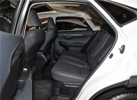 雷克萨斯NX 2020款 300h 前驱 锋尚版 国VI 车厢座椅   后排空间