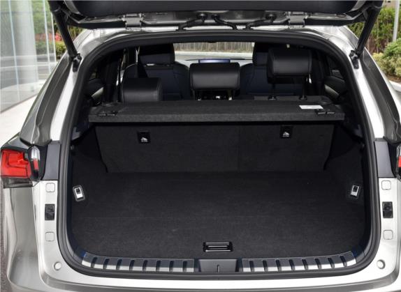 雷克萨斯NX 2020款 300h 全驱 F SPORT 国VI 车厢座椅   后备厢