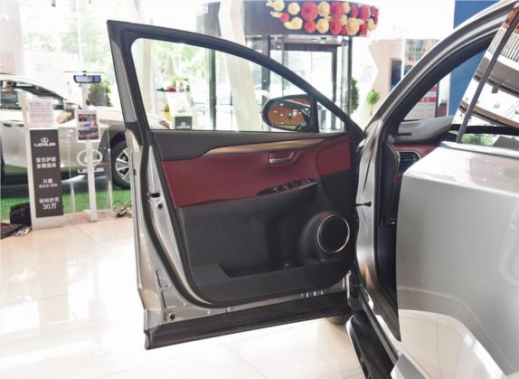 雷克萨斯NX 2020款 300h 前驱 智·混动特别限量版 车厢座椅   前门板