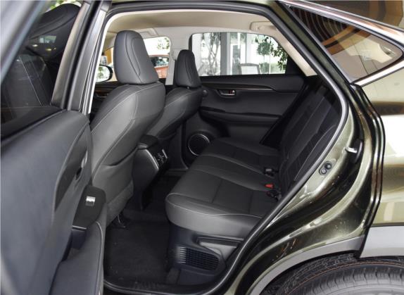 雷克萨斯NX 2020款 200 前驱 锋逸版 国VI 车厢座椅   后排空间