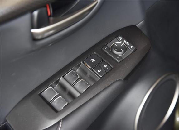雷克萨斯NX 2020款 200 前驱 锋逸版 国VI 车厢座椅   门窗控制