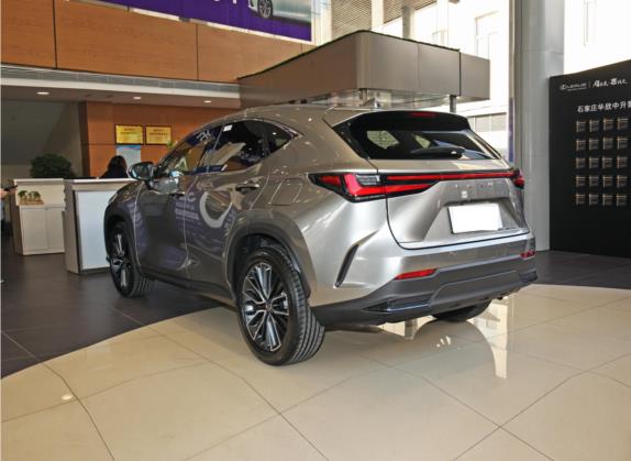 雷克萨斯NX 2022款 350h 前驱 创享版 外观   斜后