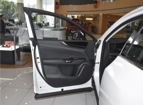 雷克萨斯NX 2022款 350h 前驱 创悦版 车厢座椅   前门板