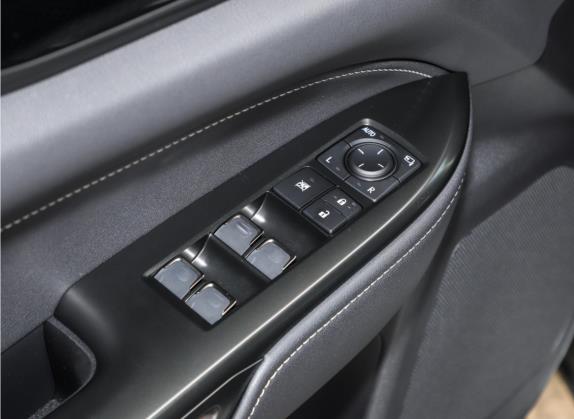 雷克萨斯NX 2022款 260 前驱 创悦版 车厢座椅   门窗控制