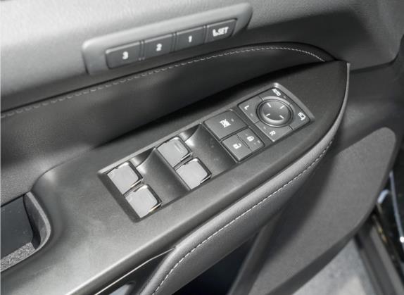 雷克萨斯NX 2022款 260 前驱 创享版 车厢座椅   门窗控制