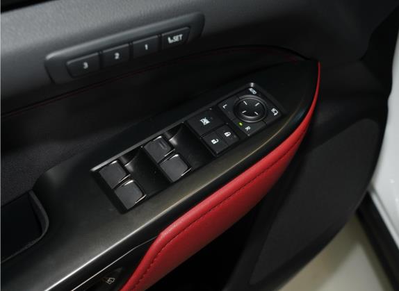雷克萨斯NX 2022款 350h 全驱 F SPORT 车厢座椅   门窗控制