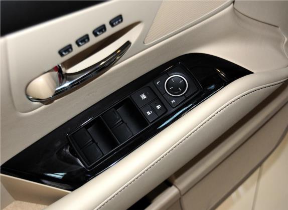 雷克萨斯RX经典 2013款 270 精英版 车厢座椅   门窗控制