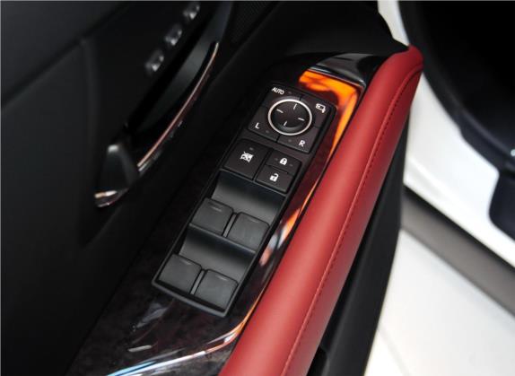雷克萨斯RX经典 2013款 350 豪华版 车厢座椅   门窗控制