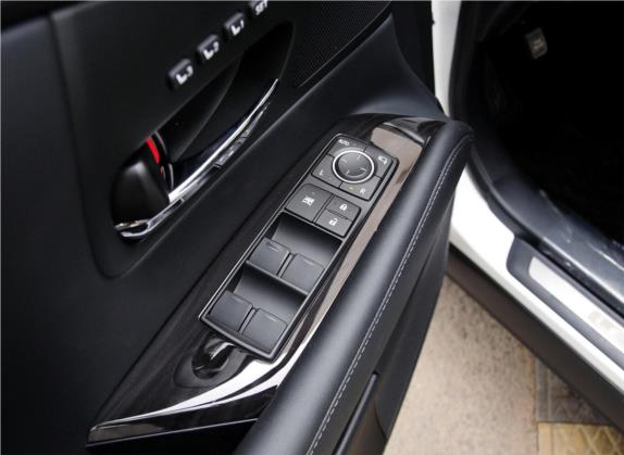 雷克萨斯RX经典 2014款 270 特别限量版 车厢座椅   门窗控制