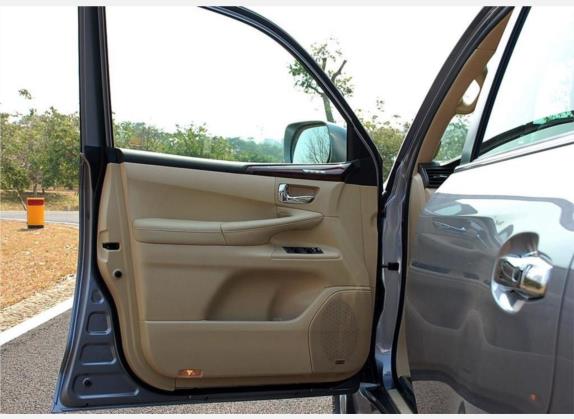 雷克萨斯LX 2007款 570 车厢座椅   前门板