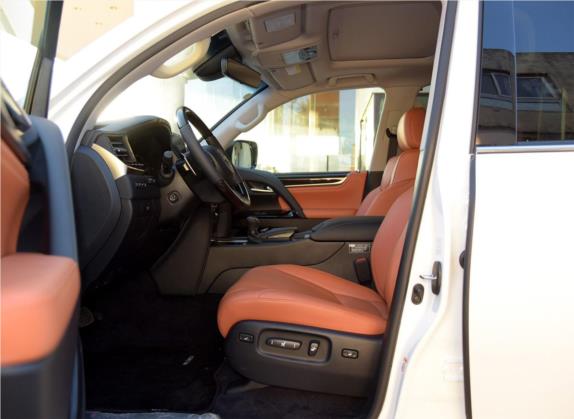 雷克萨斯LX 2016款 570 尊贵豪华版 车厢座椅   前排空间