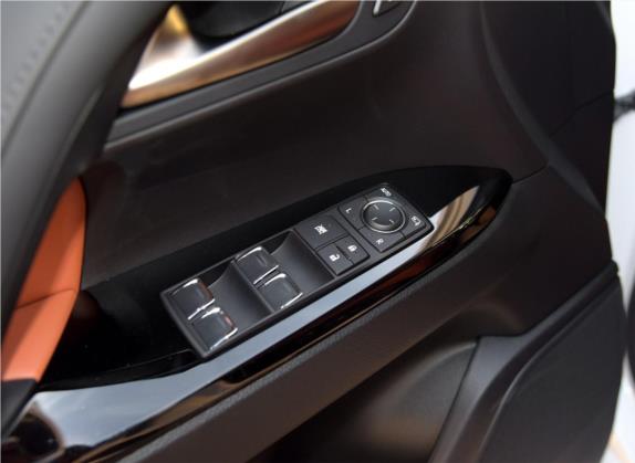 雷克萨斯LX 2016款 570 尊贵豪华版 车厢座椅   门窗控制