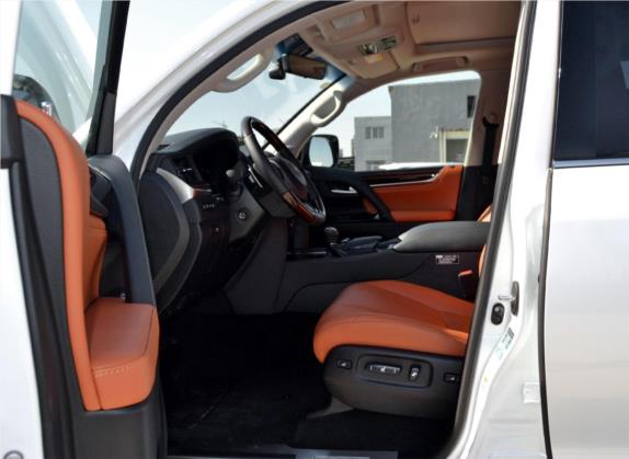 雷克萨斯LX 2019款 570 动感豪华版 车厢座椅   前排空间