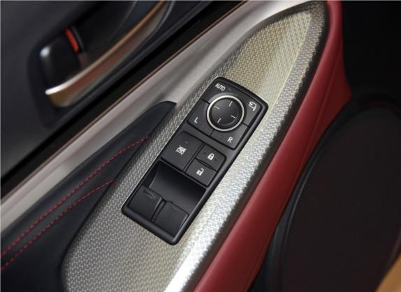 雷克萨斯RC 2016款 200t F SPORT版 车厢座椅   门窗控制