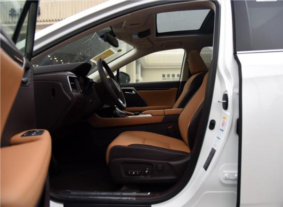 雷克萨斯RX 2016款 300 四驱典雅版 国V 车厢座椅   前排空间