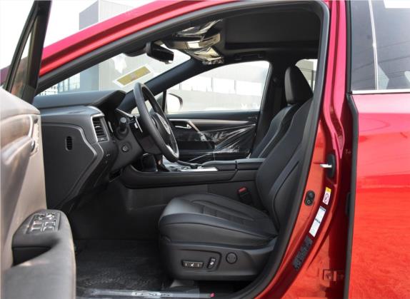 雷克萨斯RX 2016款 300 四驱F SPORT版 国V 车厢座椅   前排空间