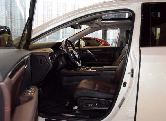雷克萨斯RX 2016款 450h 四驱豪华版 车厢座椅   前排空间