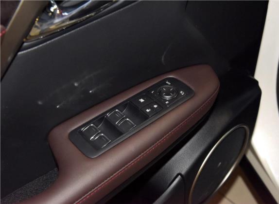 雷克萨斯RX 2016款 450h 四驱豪华版 车厢座椅   门窗控制