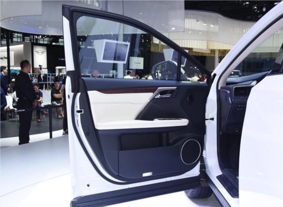雷克萨斯RX 2020款 450hL 四驱豪华版7座 国VI 车厢座椅   前门板