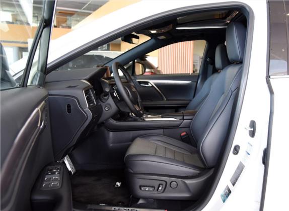 雷克萨斯RX 2020款 300 四驱F SPORT 国VI 车厢座椅   前排空间