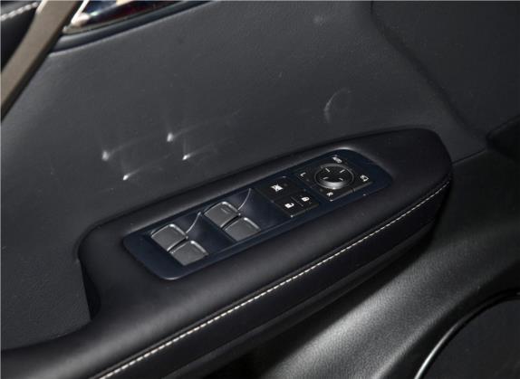 雷克萨斯RX 2020款 300 两驱精英版 国VI 车厢座椅   门窗控制