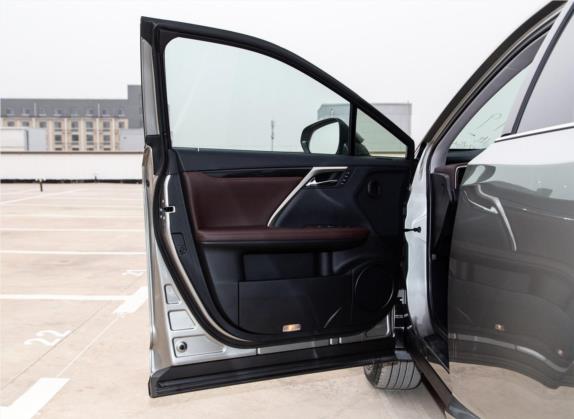 雷克萨斯RX 2020款 450h 四驱典雅版 国VI 车厢座椅   前门板