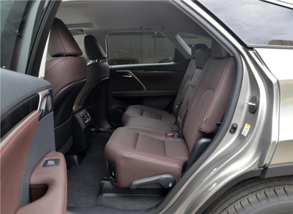 雷克萨斯RX 2020款 450hL 四驱典雅版7座 国VI 车厢座椅   后排空间