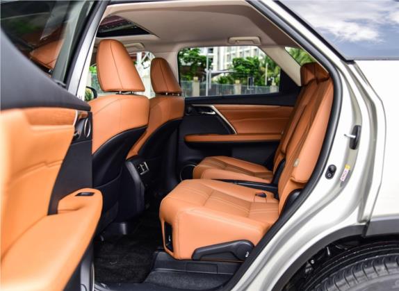 雷克萨斯RX 2020款 450hL 四驱尊贵版6座 国VI 车厢座椅   后排空间