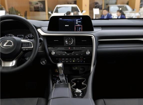 雷克萨斯RX 2020款 改款 300 两驱舒适版 中控类   中控台