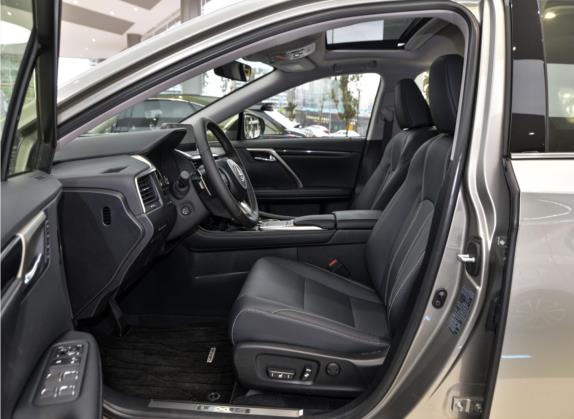 雷克萨斯RX 2020款 改款 300 两驱舒适版 车厢座椅   前排空间