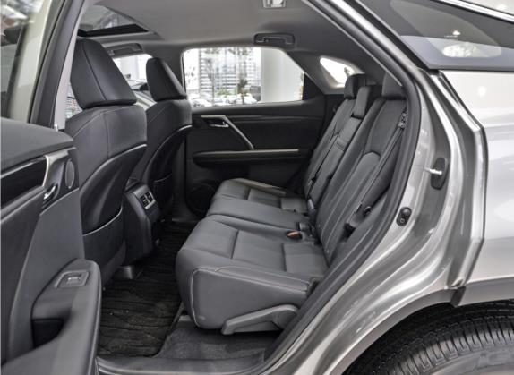 雷克萨斯RX 2020款 改款 300 两驱舒适版 车厢座椅   后排空间
