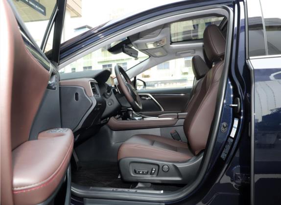 雷克萨斯RX 2020款 改款 300 四驱典雅版 车厢座椅   前排空间
