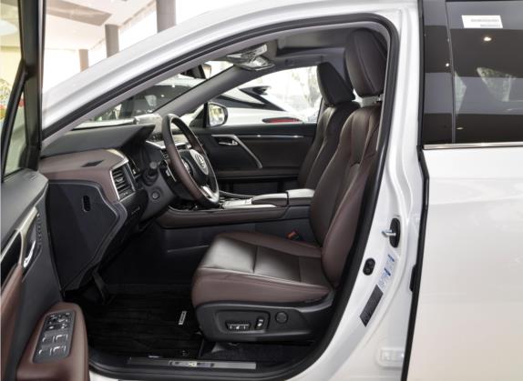 雷克萨斯RX 2020款 改款 450hL 四驱典雅版7座 车厢座椅   前排空间