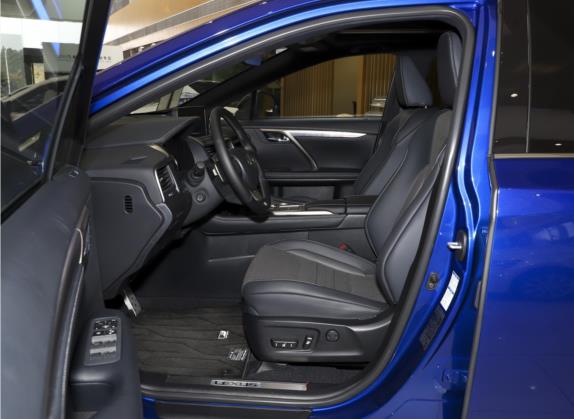 雷克萨斯RX 2021款 300 四驱F SPORT 车厢座椅   前排空间