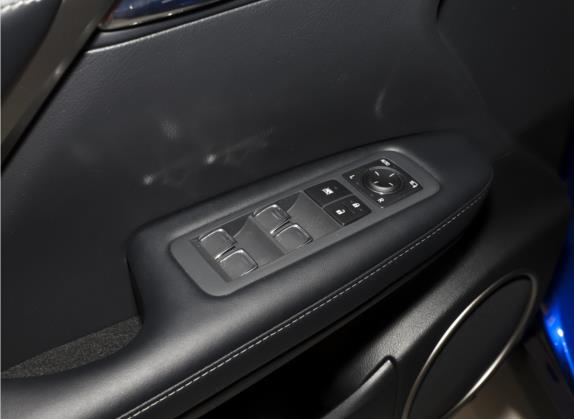 雷克萨斯RX 2021款 300 四驱F SPORT 车厢座椅   门窗控制