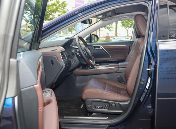 雷克萨斯RX 2021款 450hL 四驱豪华版6座 车厢座椅   前排空间