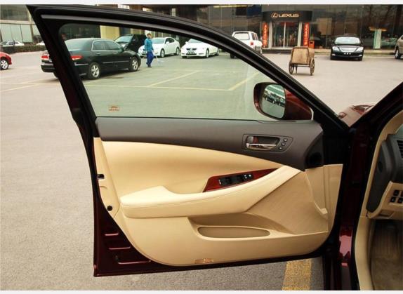 雷克萨斯ES 2006款 350 豪华版 车厢座椅   前门板