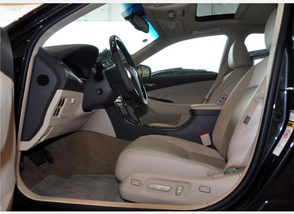 雷克萨斯ES 2010款 350 豪华版 车厢座椅   前排空间