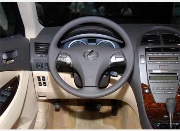 雷克萨斯ES 2010款 240 典雅版 中控类   驾驶位