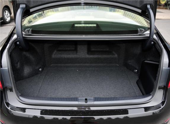 雷克萨斯ES 2013款 300h 精英版 车厢座椅   后备厢