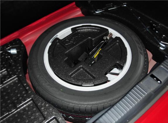 雷克萨斯ES 2013款 250 精英版 其他细节类   备胎