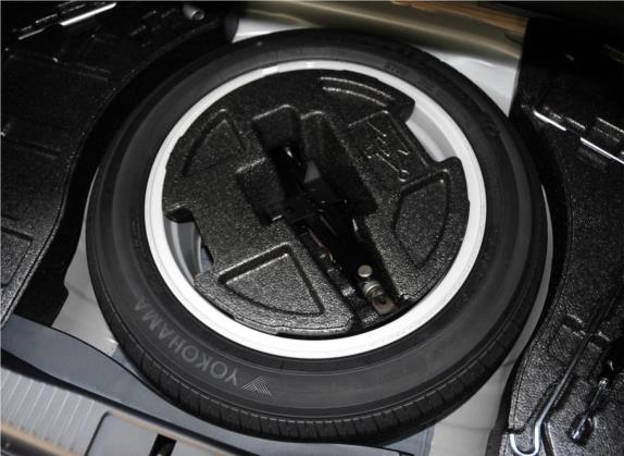 雷克萨斯ES 2014款 250 舒适版 其他细节类   备胎